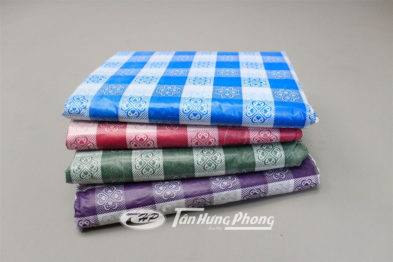 Khăn Trải Bàn - Nét Đẹp Hoàn Hảo Cho Gia Đình và Sự Kiện